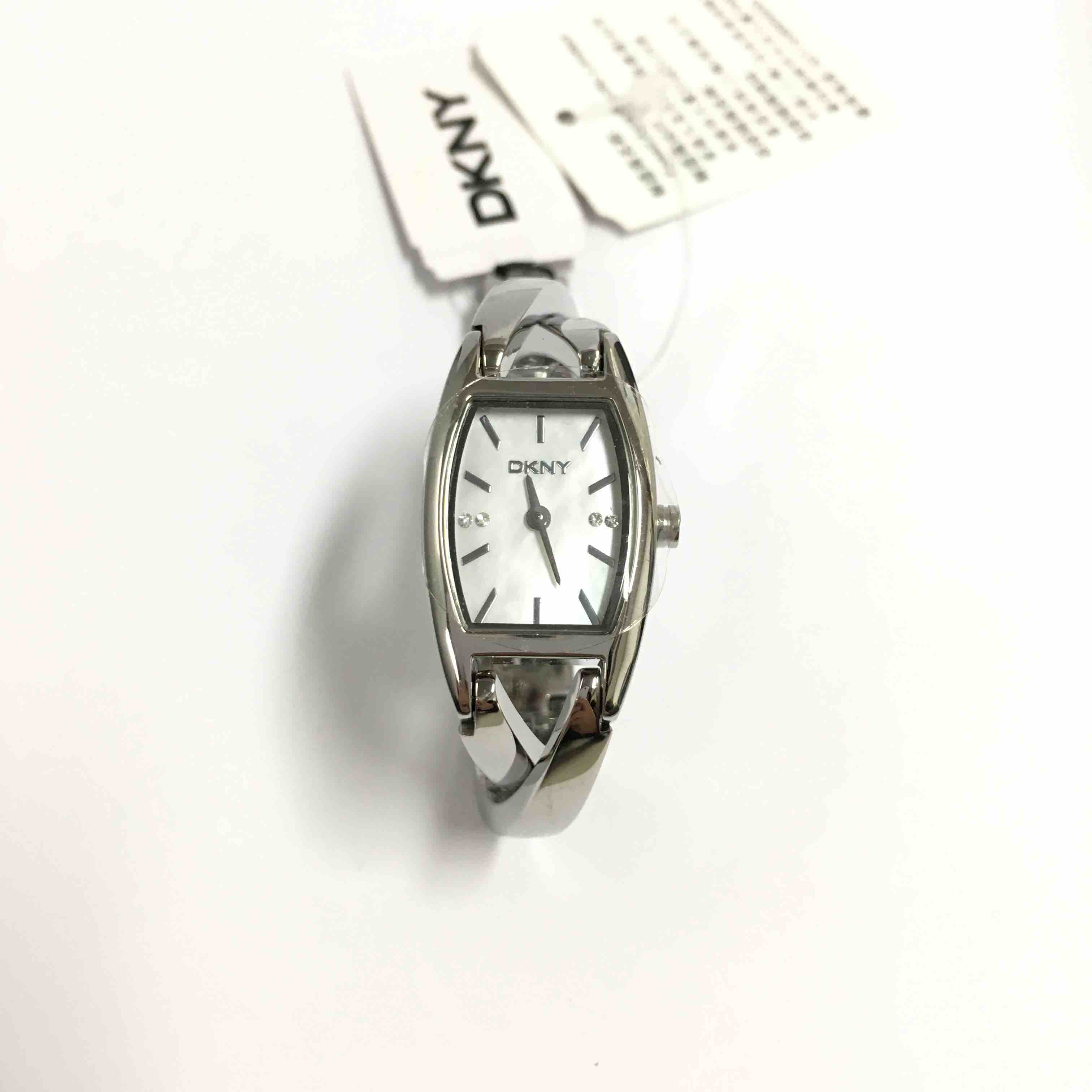 dkny指针式石英手表女表