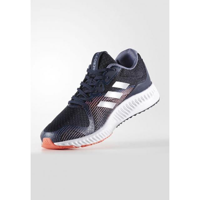 阿迪达斯(德国运动品牌) adidas performance a