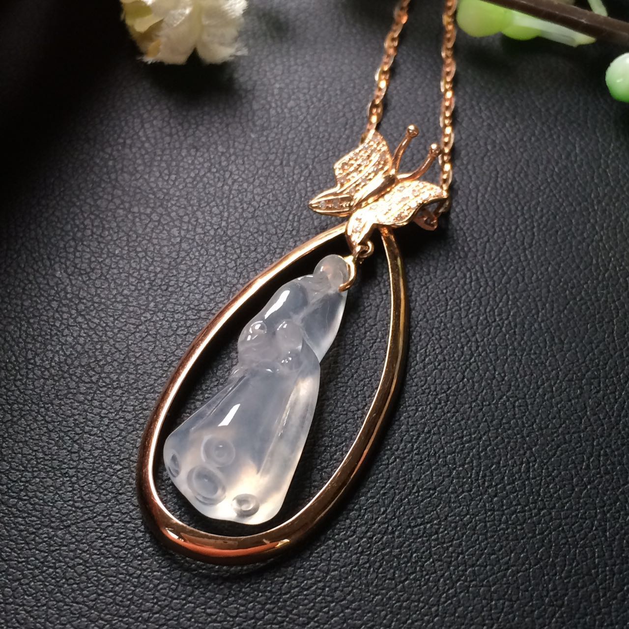 【d73666】翡翠冰种莲蓬吊坠