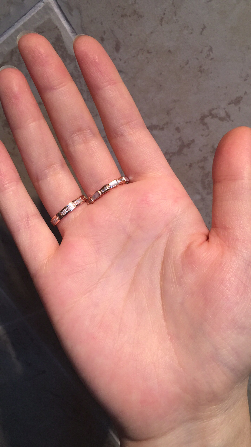 宝格丽蛇戒白贝母窄款