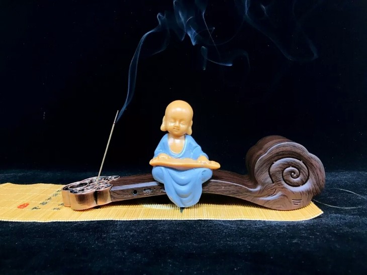 ⑥《纲目》:"治上热下寒,气逆喘息,大肠虚闭,小便气淋,男子精冷.