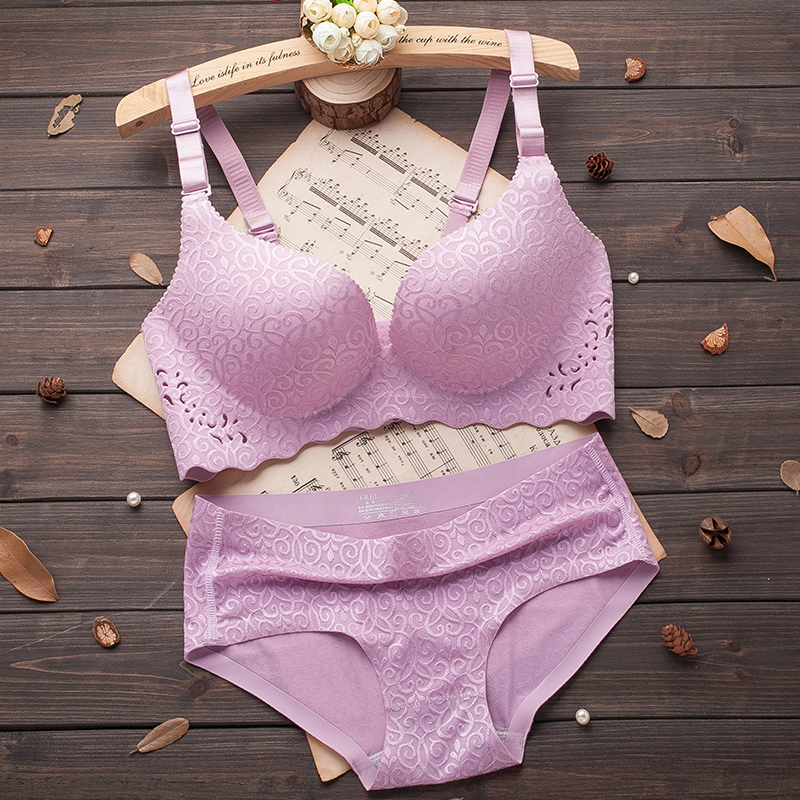 天天特价女士一片式无痕无钢圈内衣文胸套装厚薄款调整型聚拢性感