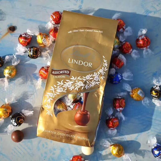 Lindor瑞士莲软心巧克力——拥有各种美妙口味牛奶软心巧克力，又是一款细致的巧克力外壳和幼滑软心绝妙融合的典范 商品图1