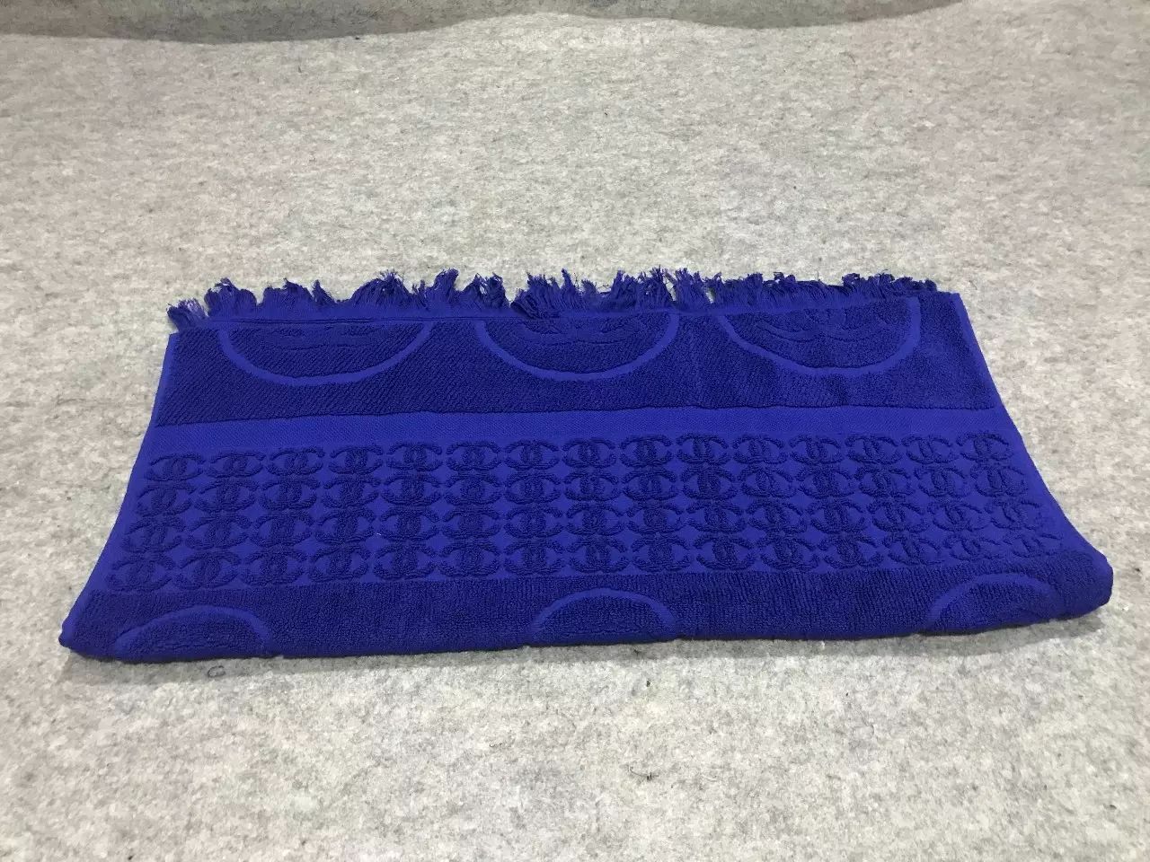 香奈儿浴巾三件套 居家旅行必备面料采用埃及棉 走线工整,做工精致!