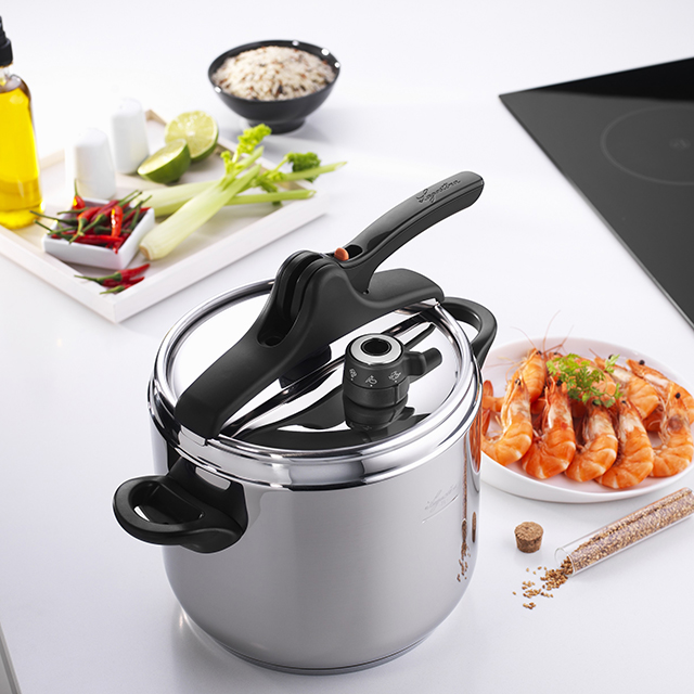 【意大利进口 法拉利级高压锅 7l】仿飞机舱门原理设计 完美解决飞盖