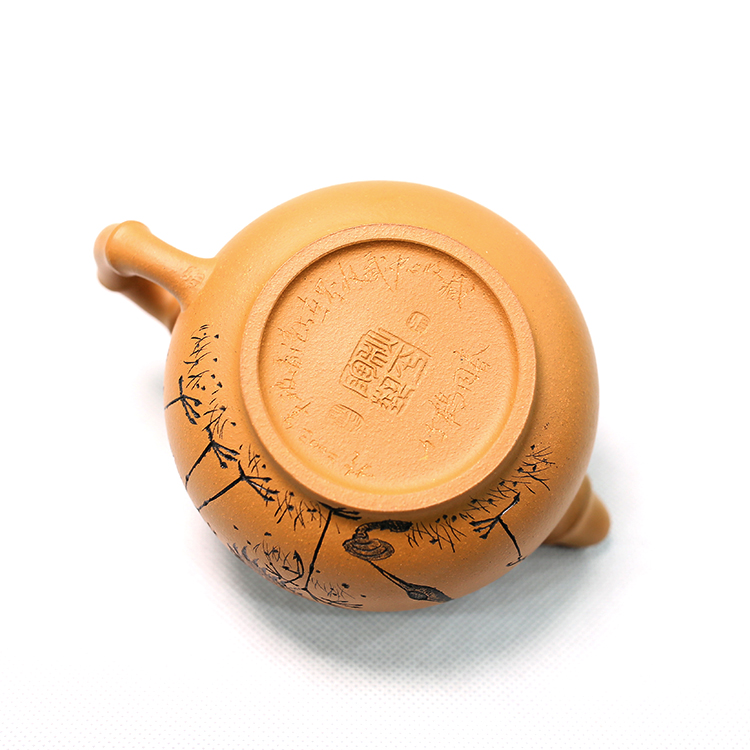 【竹鹤同春】--450毫升大品--黄金段泥--吴秋平大师手工紫砂壶