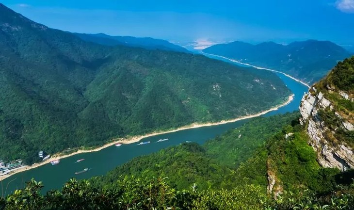 飞霞山女神节套票(门票 渡船 观光车票)