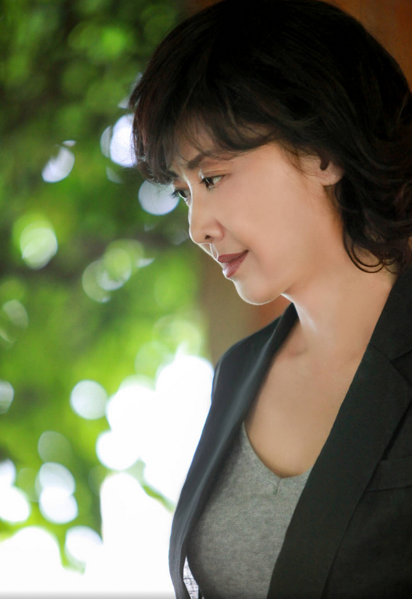 文学朗读音乐会—— 一个陌生女人的来信 主演:朱琳,索妮亚维德-安瑟