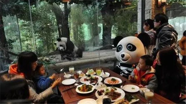 【加推至3月20日】长隆酒店熊猫餐厅自助餐(2大2小).抢购~周末不加收!