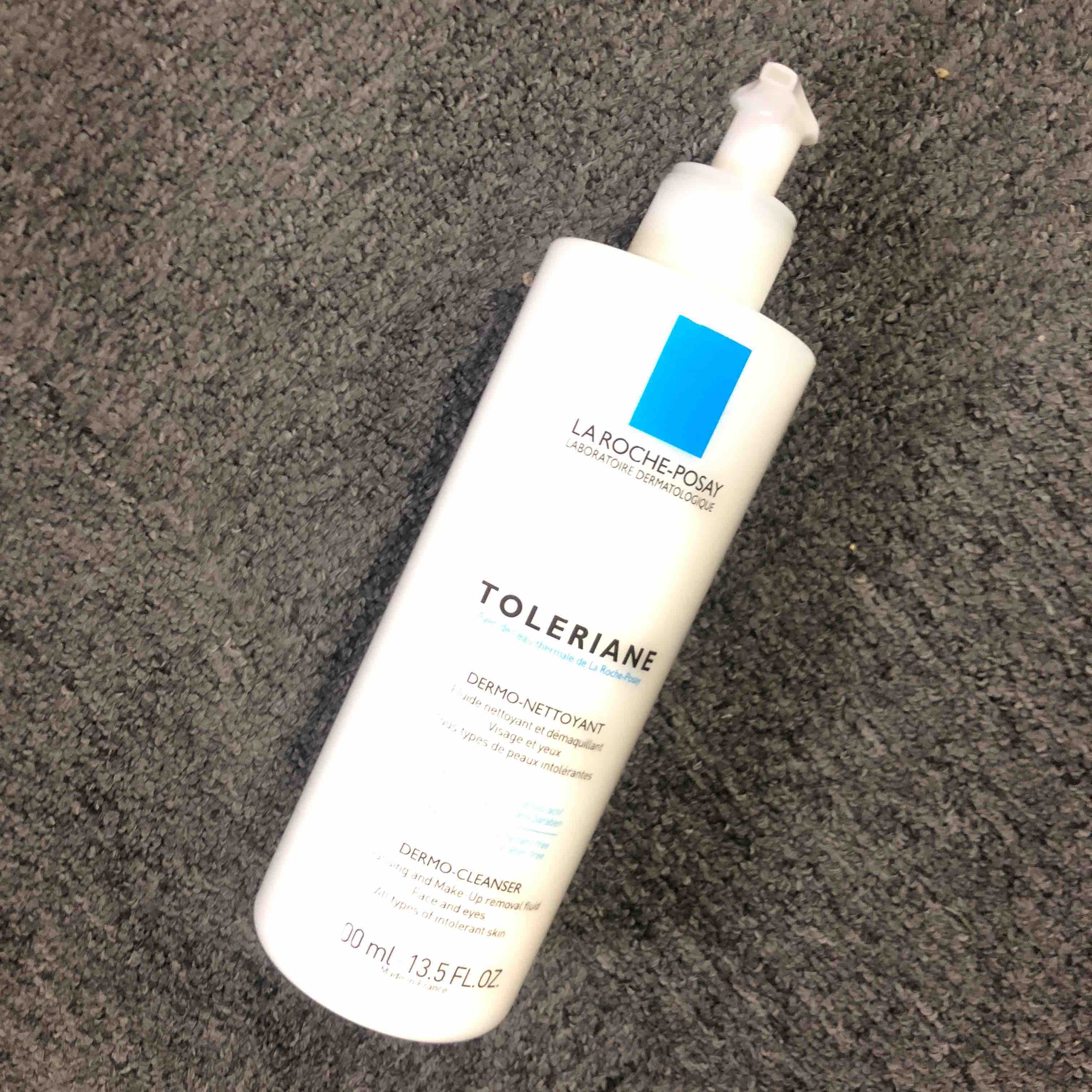 敏感肌 泛红肌必备 理肤泉特安舒缓洁面乳 卸妆清洁二合一 400ml