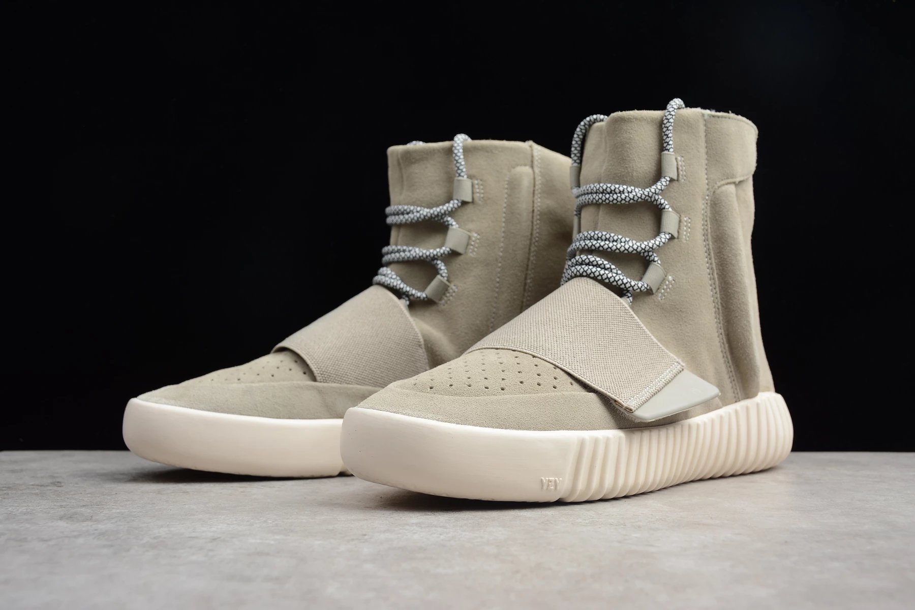 yeezy boost 750 prix