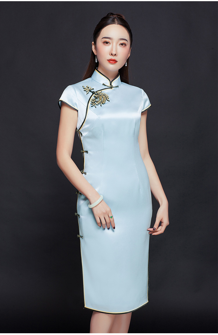 蝶恋2018崔万志旗袍春装短款改良旗袍手工立体复古盘扣多色旗袍