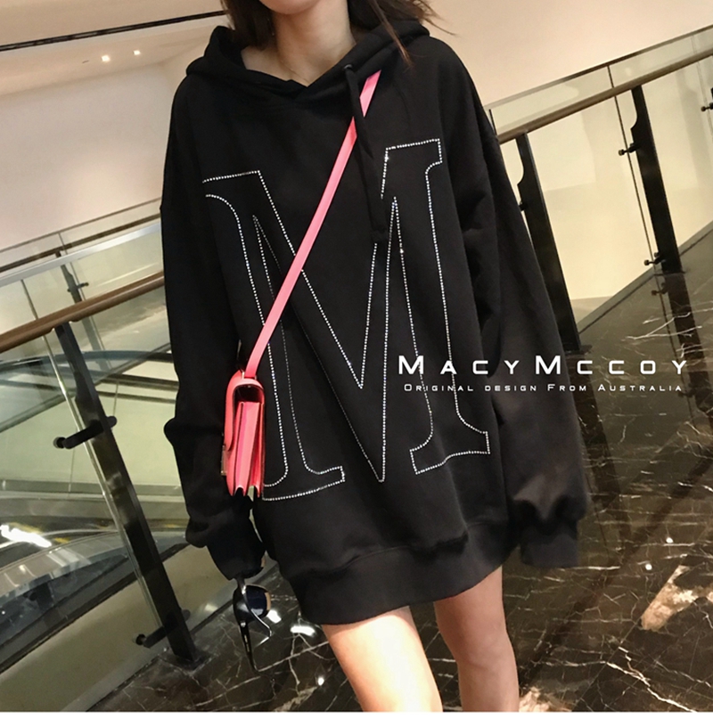 澳洲设计师品牌MacyMccoy 黑色大M带钻卫衣