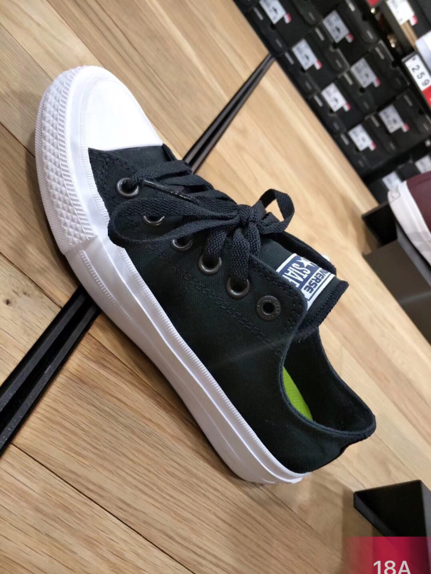 converse 匡威新款chuck taylorii男女情侶帆布鞋全碼,採用露娜鞋墊