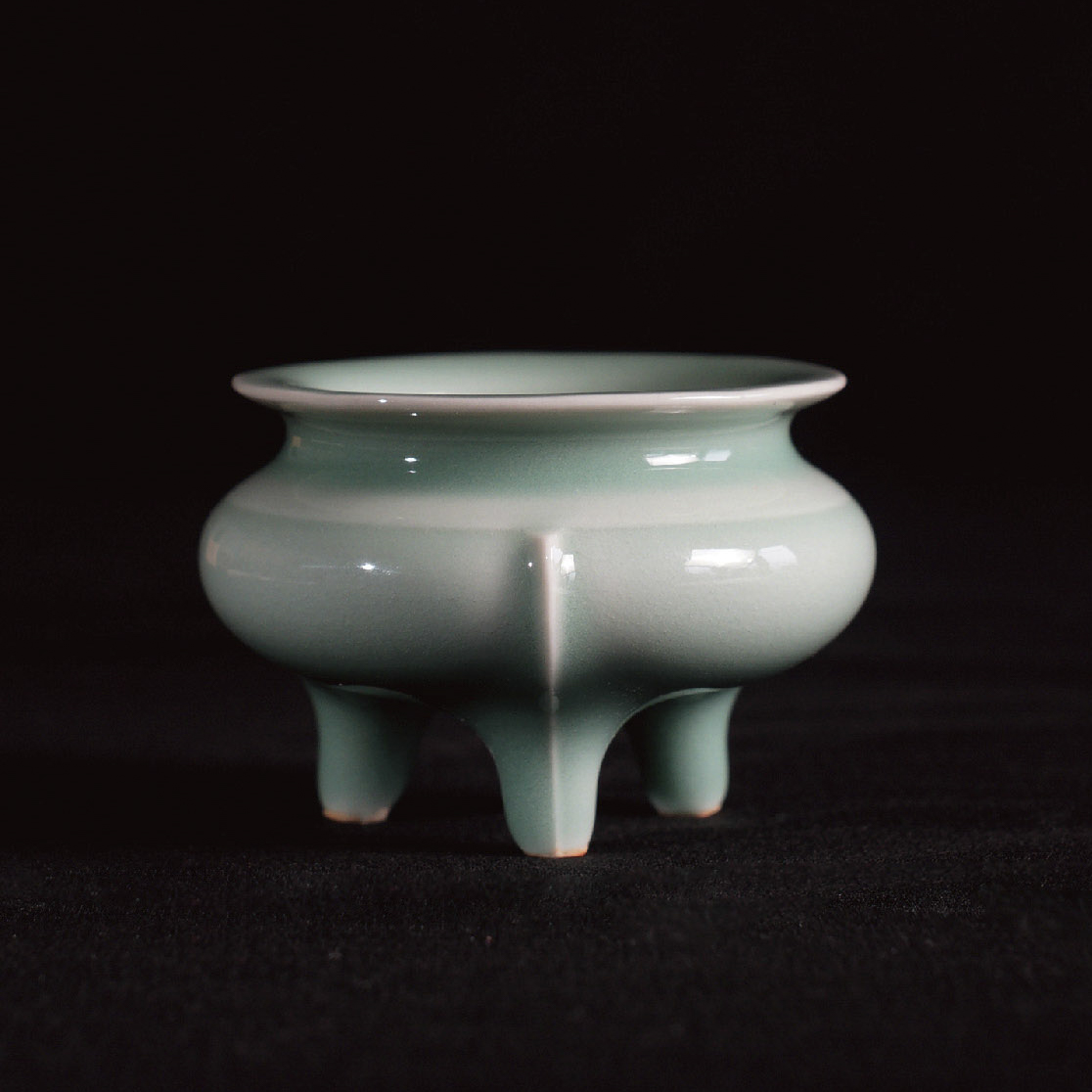 梅子青鬲式炉