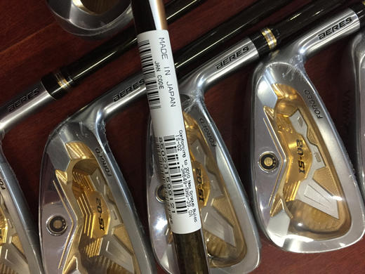 honma高尔夫球杆 is-02 三星 男士铁杆组 (4-11,a,s,共10支)