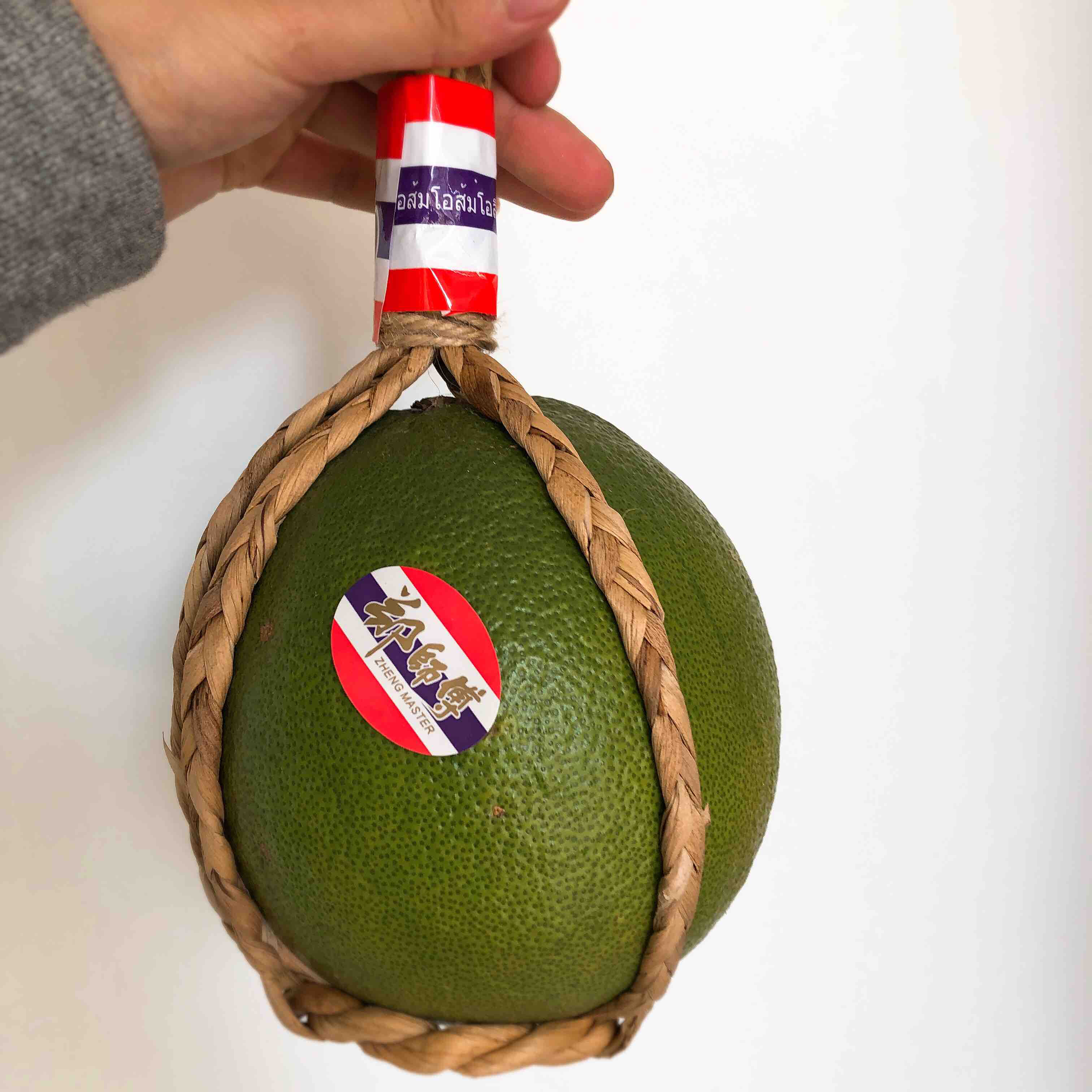 泰国郑师傅金柚,特级柚,麻绳编织,精品果子,口感脆甜,非常甜,好吃