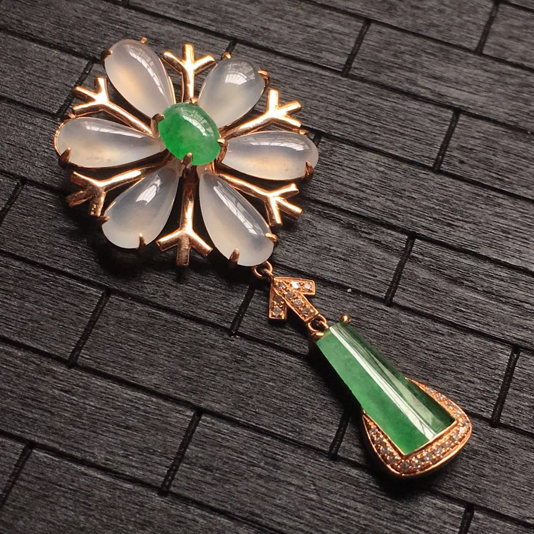 【60170】翡翠冰种六瓣花吊坠