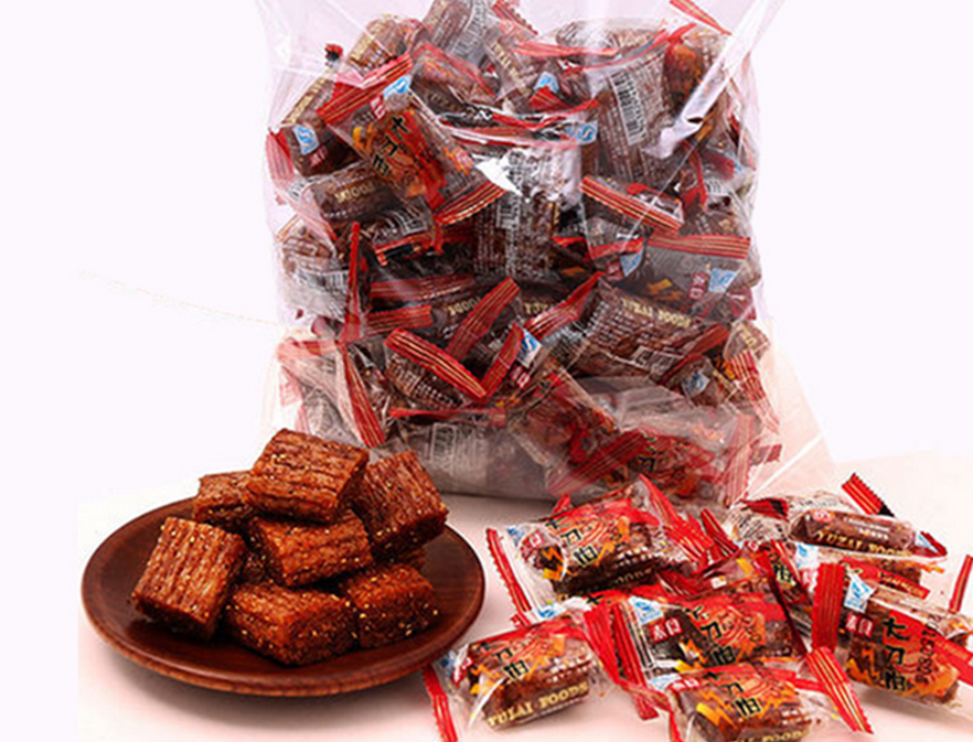 宇仔 大刀肉辣条280g素食辣片8090后儿时怀旧麻辣