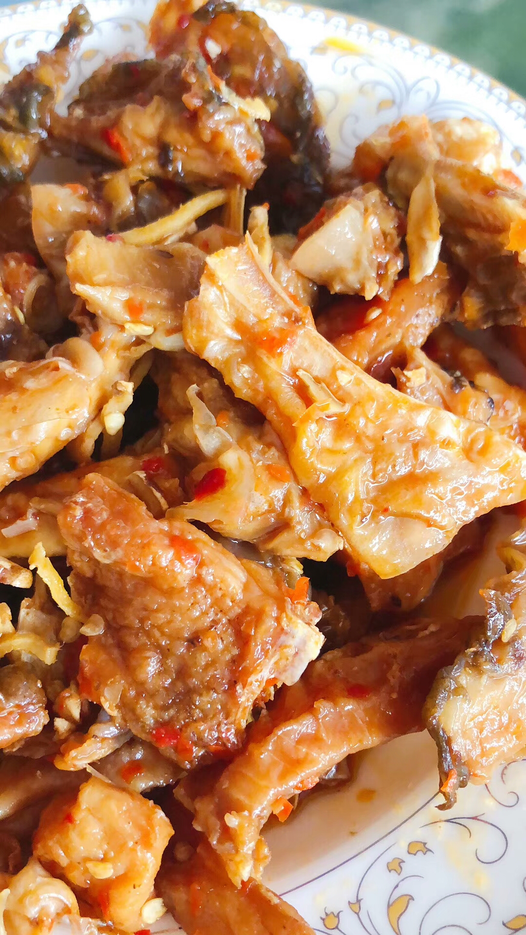 【现货】江西特产酒糟鱼块农家自制香辣味鱼干即食下饭菜罐装900g装