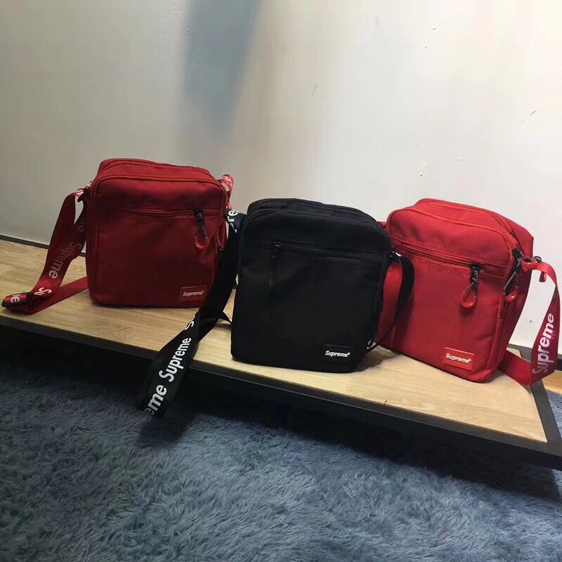 supreme 简约单肩小挎包