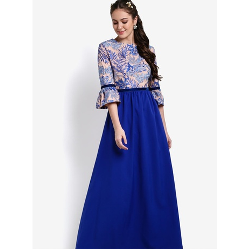 华美刺绣宫廷袖晚礼服