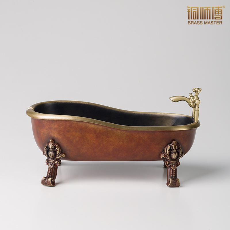 铜师傅 《烟缸之浴缸》
