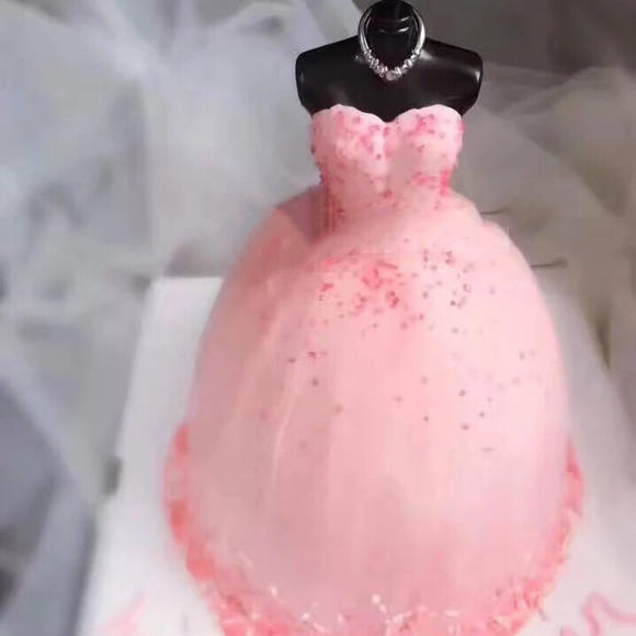 婚纱蛋糕_婚礼蛋糕