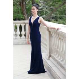 雅致美背弹力晚礼服