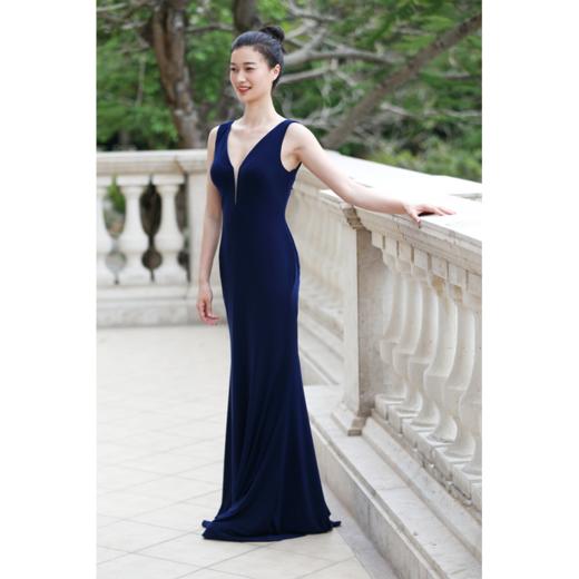 雅致美背弹力晚礼服 商品图0