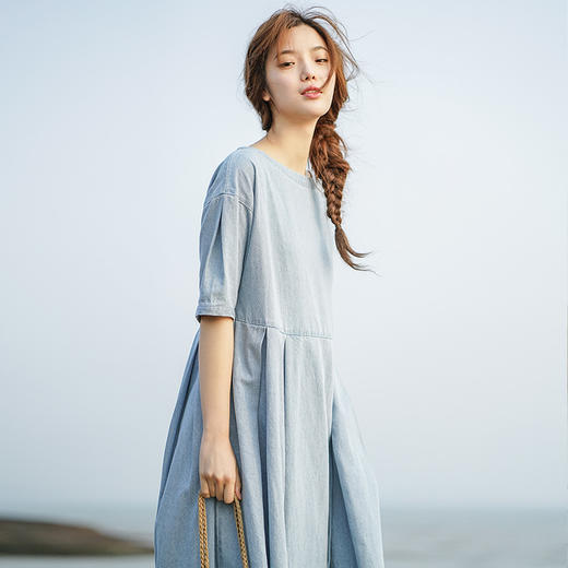 茵曼2018夏装新款净色一字领宽松中长款连衣裙女1882102807h