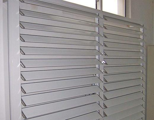 电动百叶窗的安装演示 商品图0