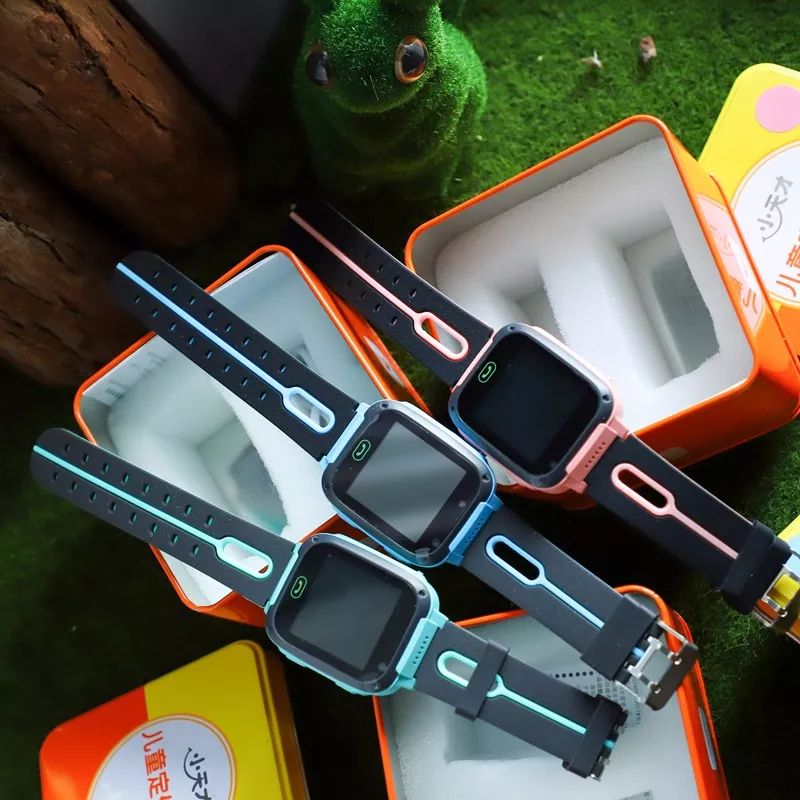 全新第四代小天才智能手表!假期守护 上学守护,让家长更放心!