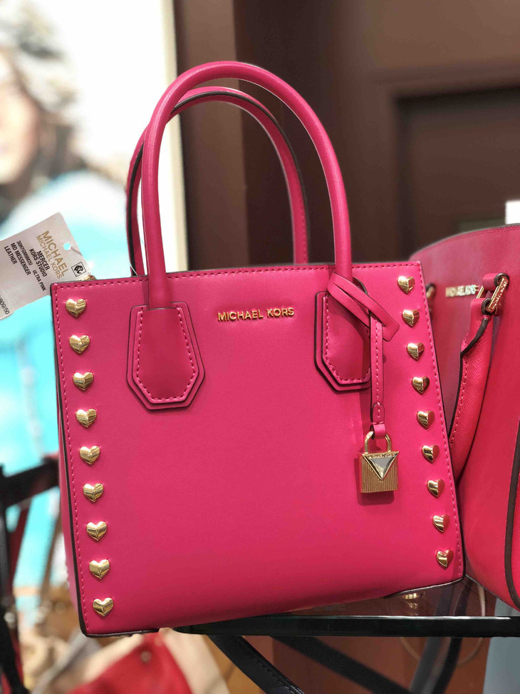 捡漏!mk专柜款小号爱心铆钉mercer