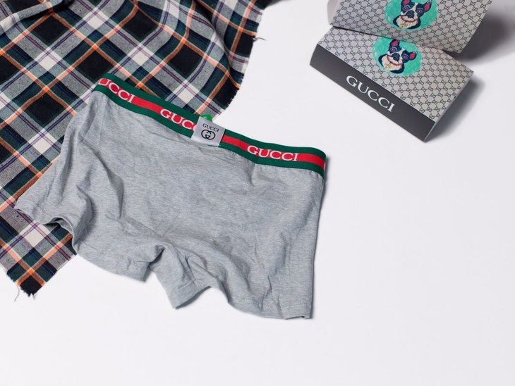 点此购买 gucci 古驰 一盒3条装男士内裤