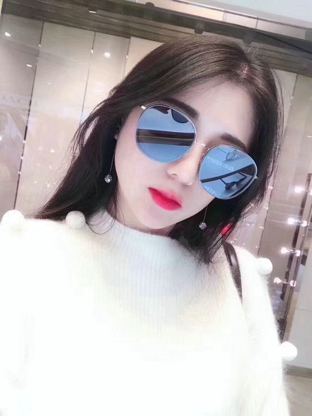 gentle monster 大v牌 ollie 金属框 浅色镜面墨镜 黑/粉/米茶/灰