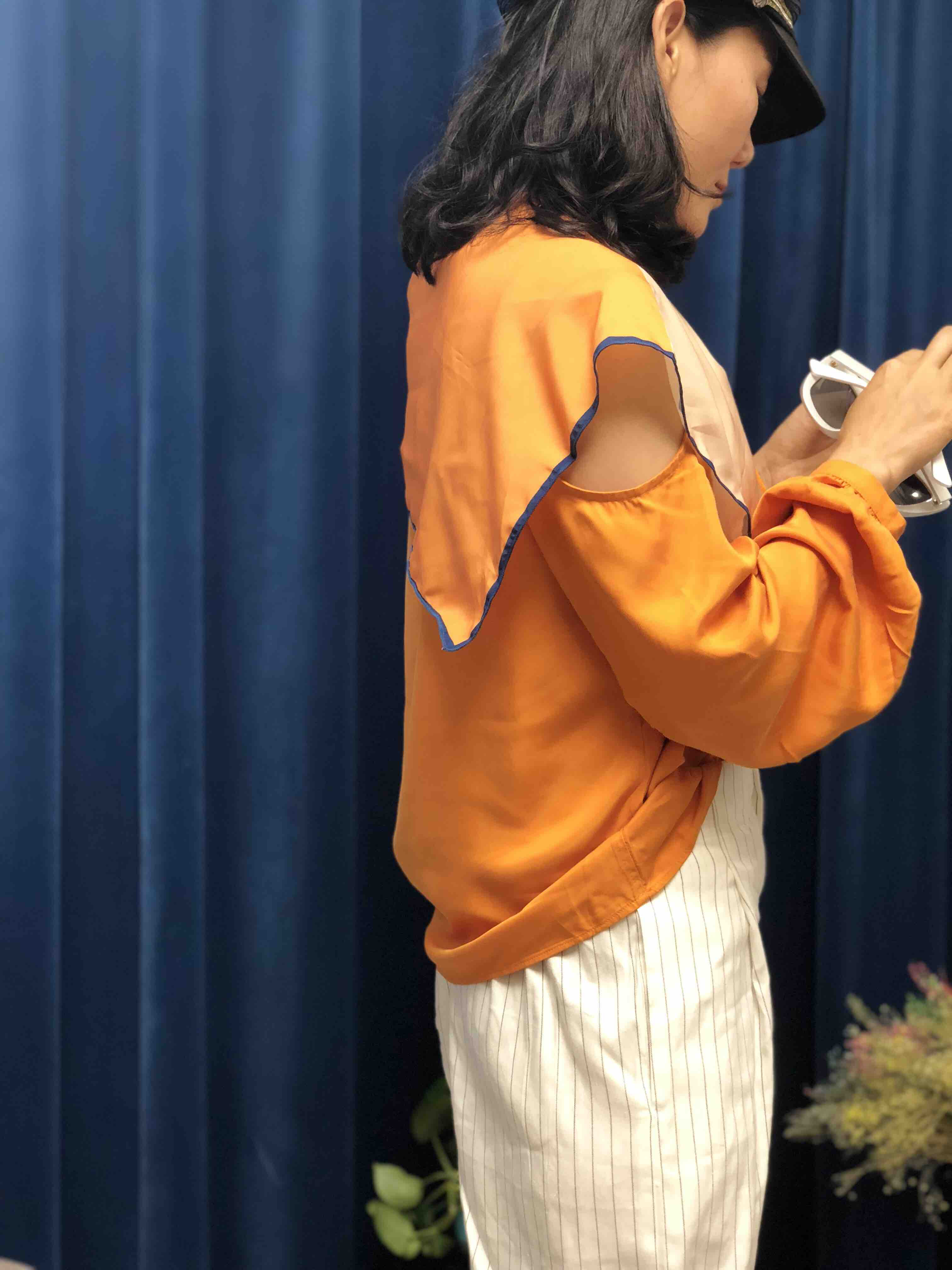 设计师优选——橘黄色上衣