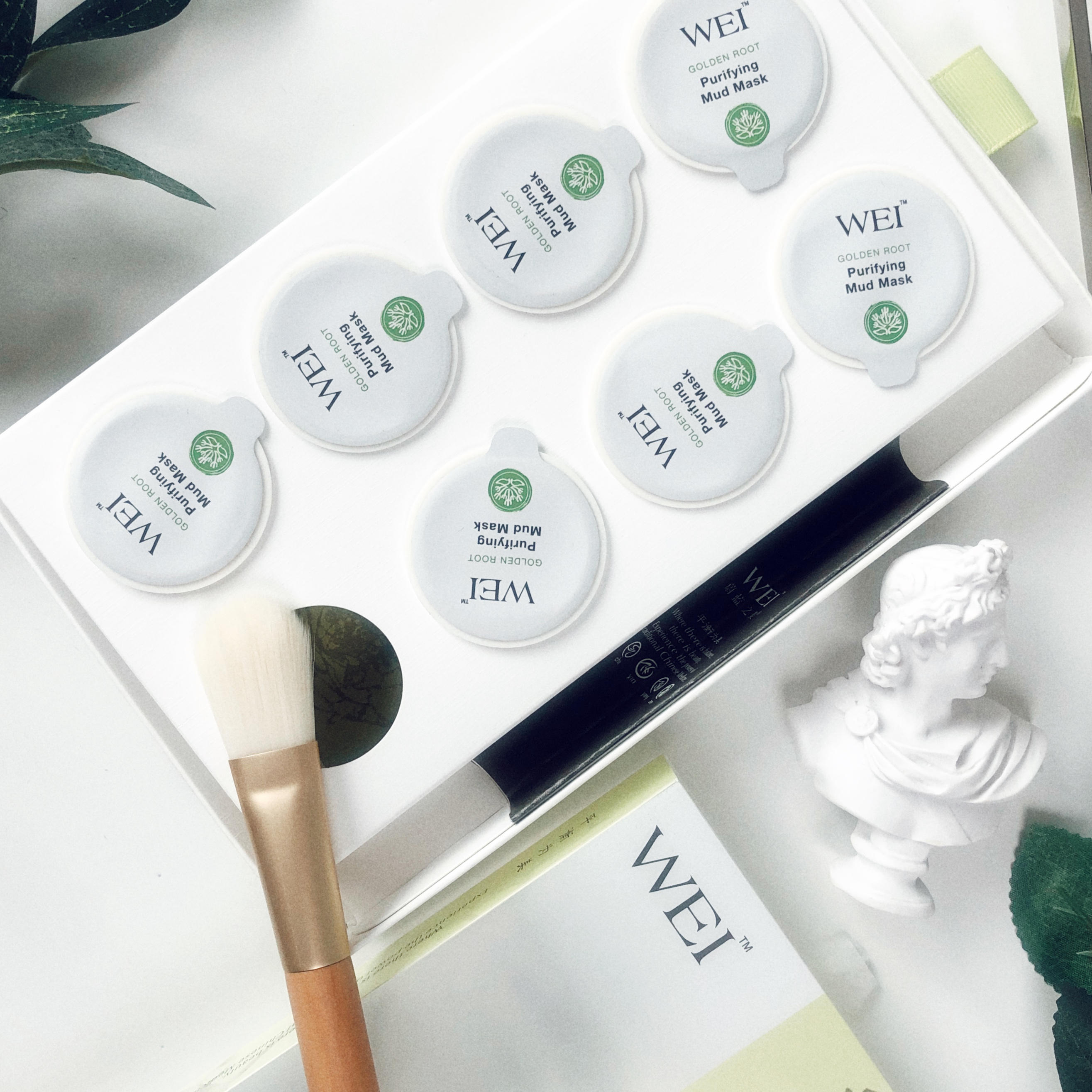 控油镇定清洁面膜 wei/蔚蓝之美三层纹理纯净红泥巧克力面膜 红景天