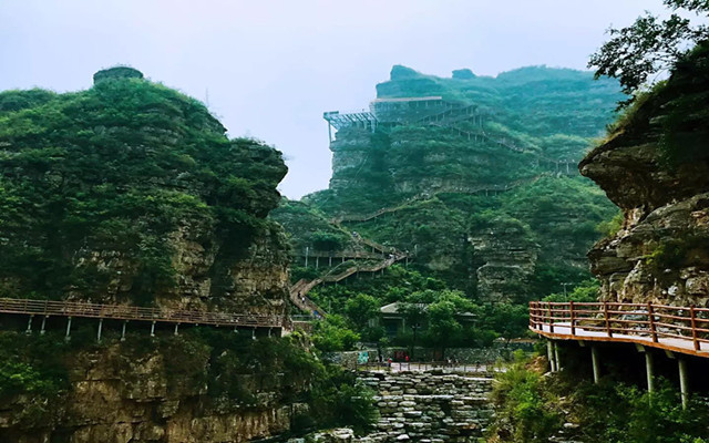 十渡【樂谷銀灘】免門票 送竹筏 玻璃棧道 體驗雲端玻璃棧道,在山水間