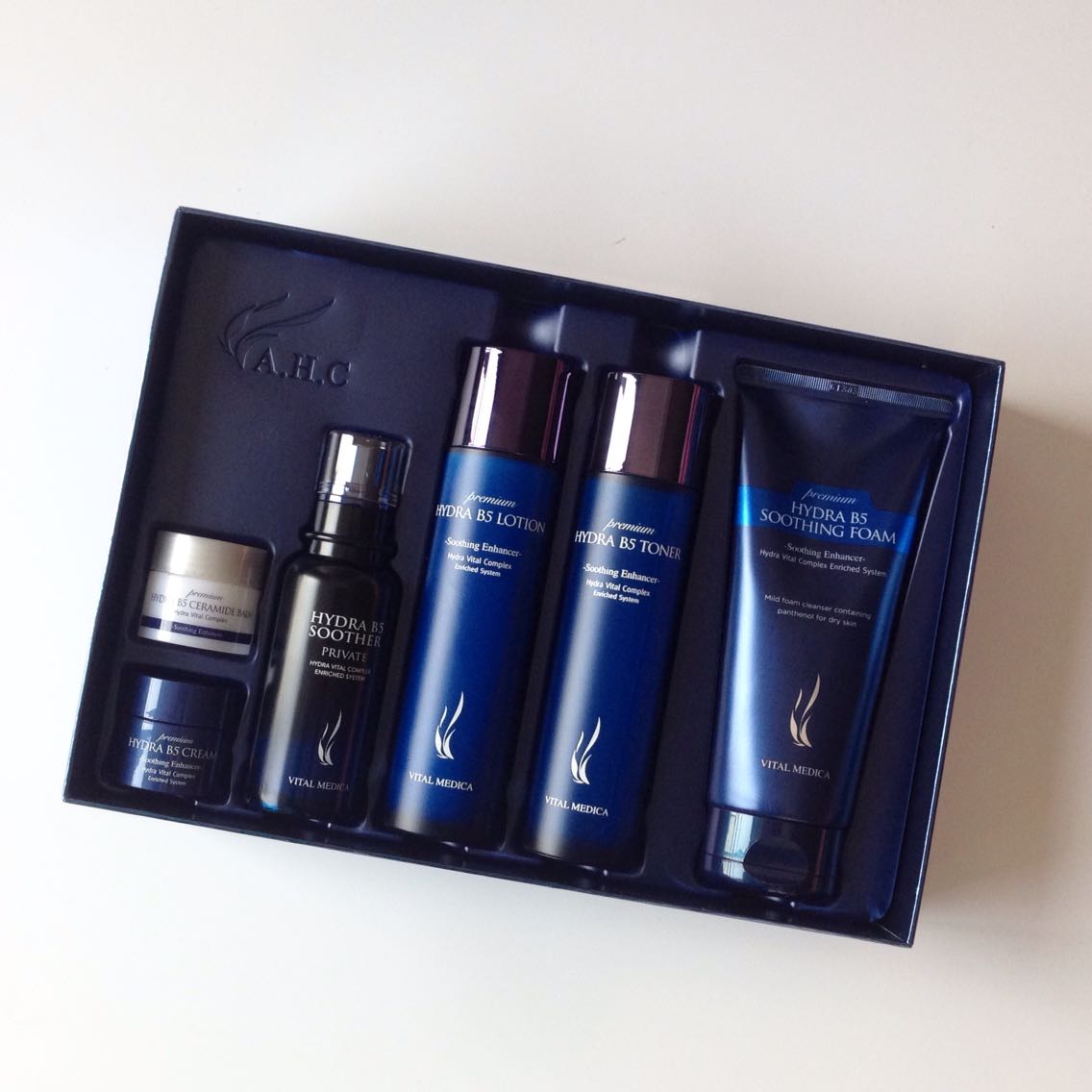 ahc水乳洗面奶精华面霜六件套套盒 b5玻尿酸补水保湿套盒