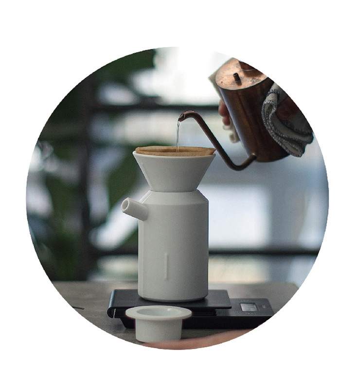 痣birthmark | 蓝边收口杯