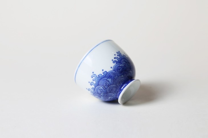 水纹青花瓷主人杯 白瓷品茗杯