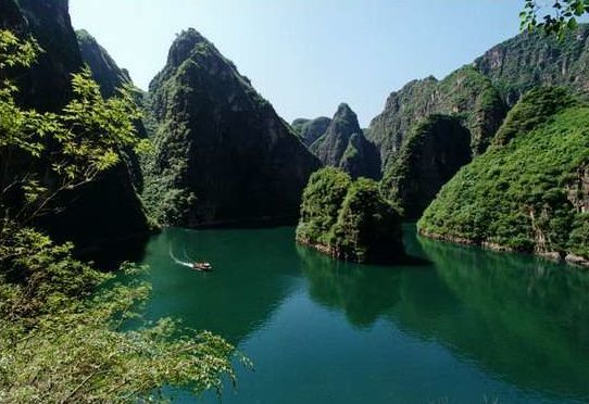 乐吧|玉龙大峡谷,轻穿大峡谷,徒步山水画廊