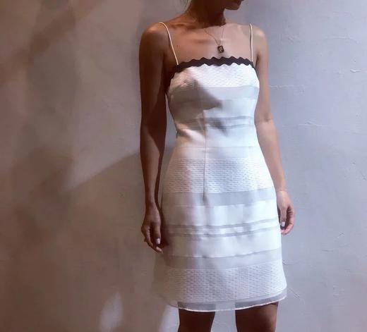 Atelier Miss Lu/ Mable-白色透视感波浪边吊带裙 商品图0