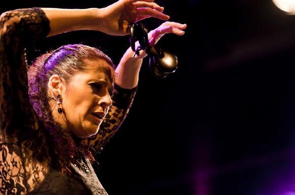 贝伦·卡巴内斯,舞者