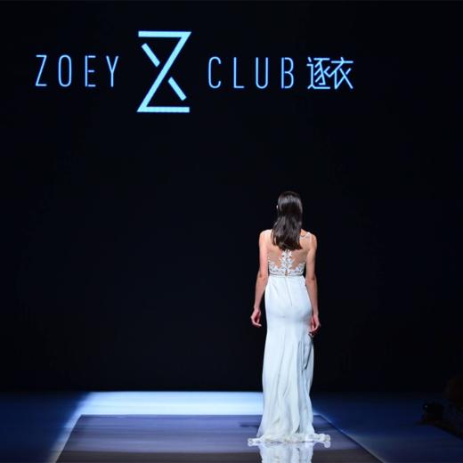 臻白珠饰美背晚礼服 商品图2