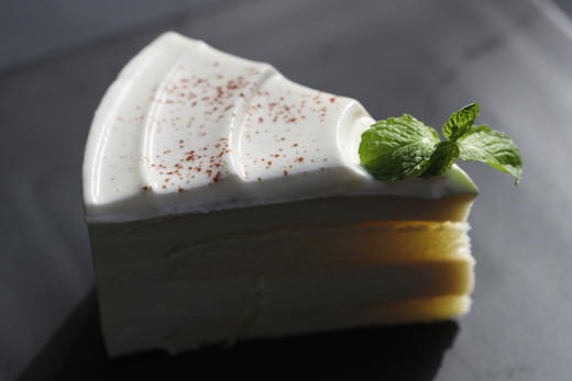 金枕头榴莲慕斯蛋糕 商品图2