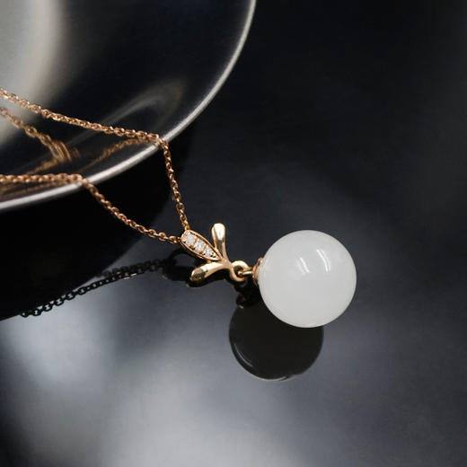 18K玫瑰金和田玉（白玉）镶钻玉珠吊坠--三叶草 /玉珠10mm 商品图1