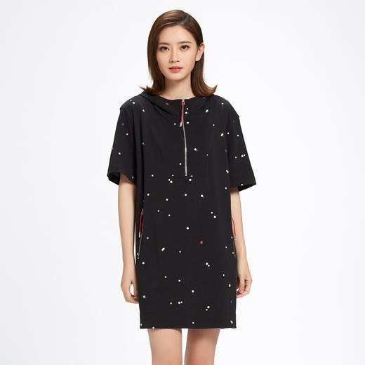 水淼大码女装春装2018新款微胖妹妹连帽显瘦胖mm遮肚连衣裙子0666