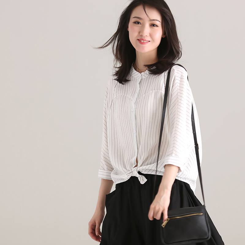 米兰宣言 c860 文艺大码圆领波点条纹九分插肩袖衬衫女 2018夏新